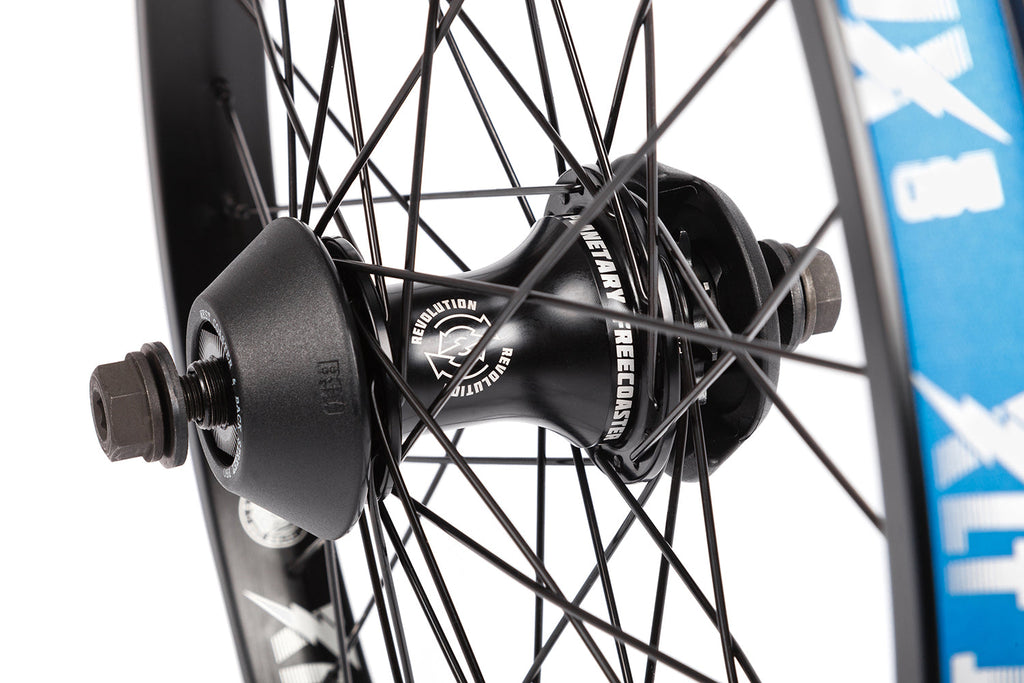 XLT REVOLUTION (FEMALE AXLE) REAR WHEEL