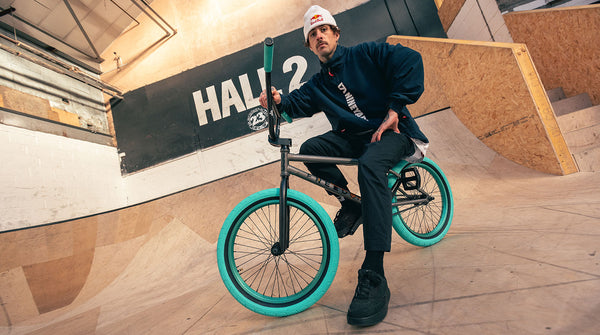 Kriss Kyle Teal Colourway Bike Check