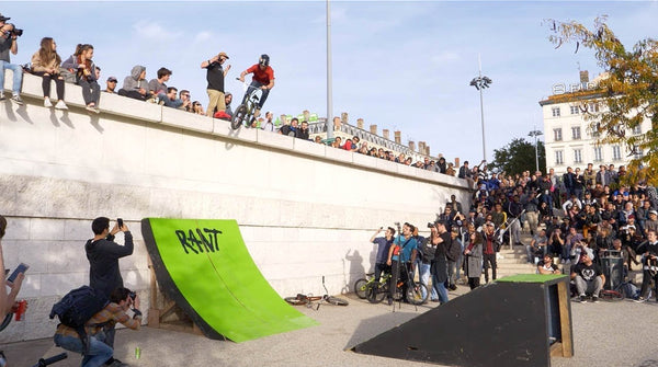 Street Station jam in Lyon…